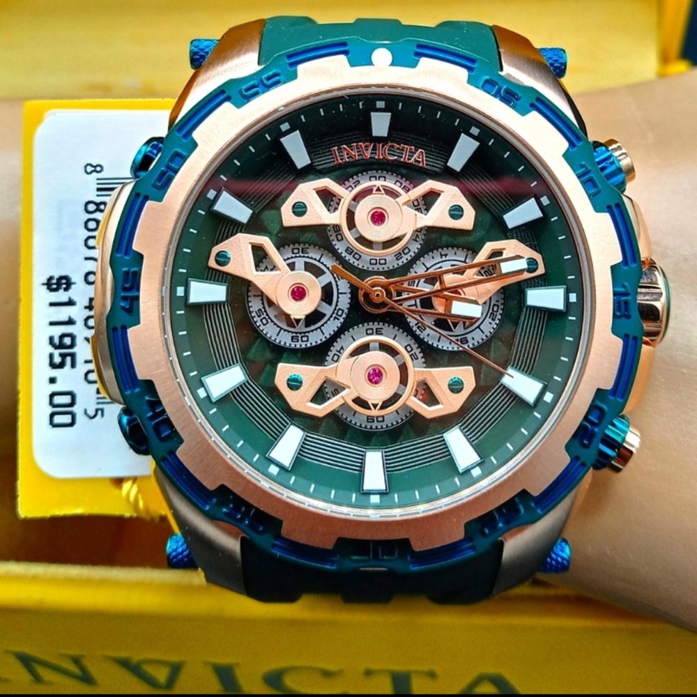FIRM PRICE-(1 LEFT IN STOCK)INVICTA Speciality Chrono Watch